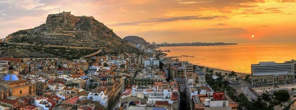 Stunning Sea View Apartment Alicante Exterior photo